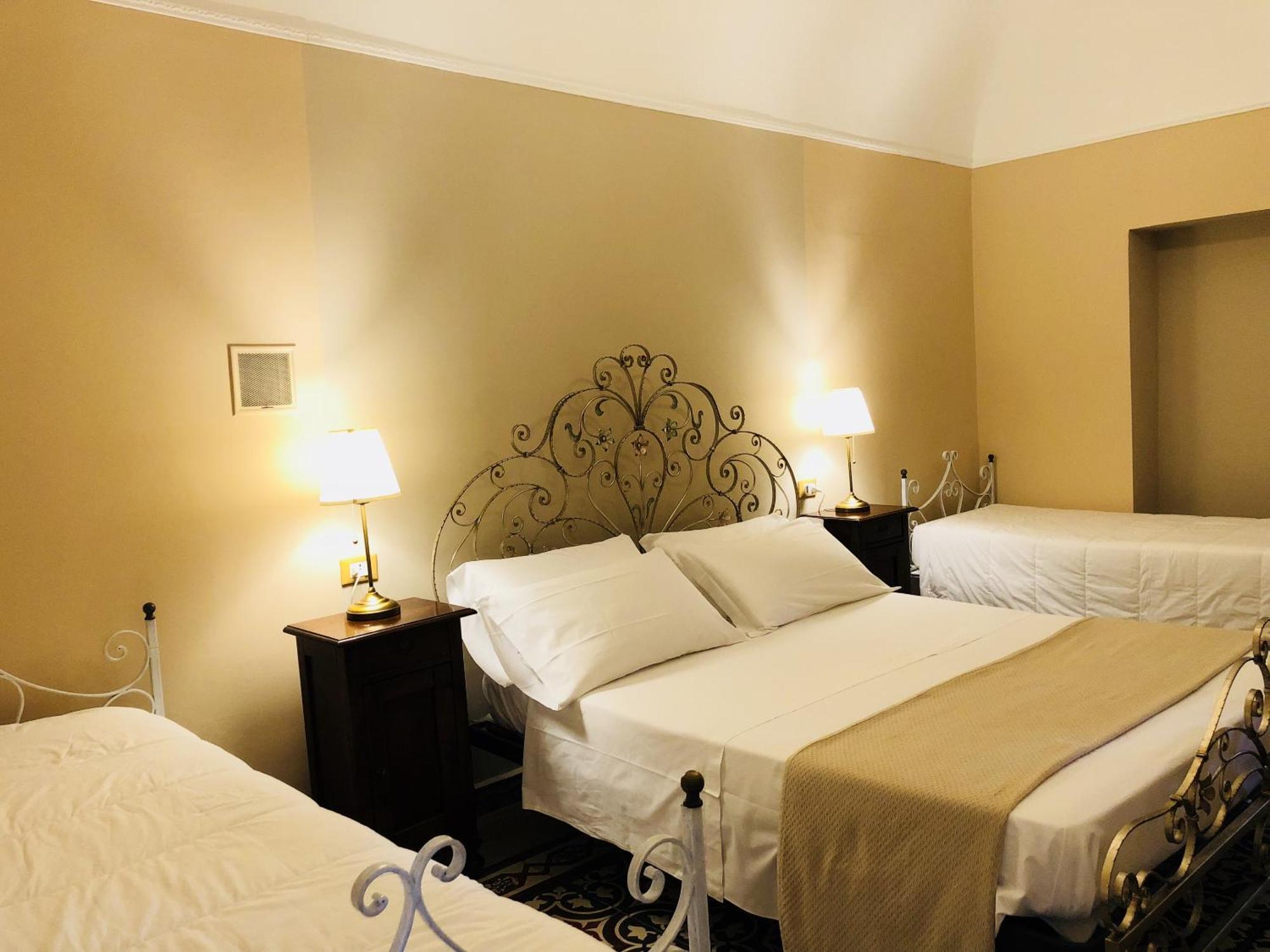 Villa Berghella Montesilvano Marina Pokoj fotografie